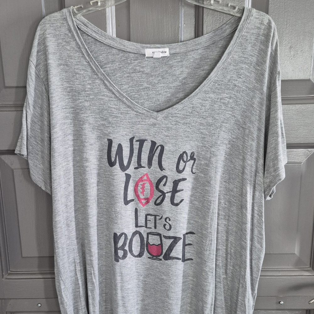 Womens Football/Wine-Lover Gray V-neck, Short Sleeve T-shirt Size XL
